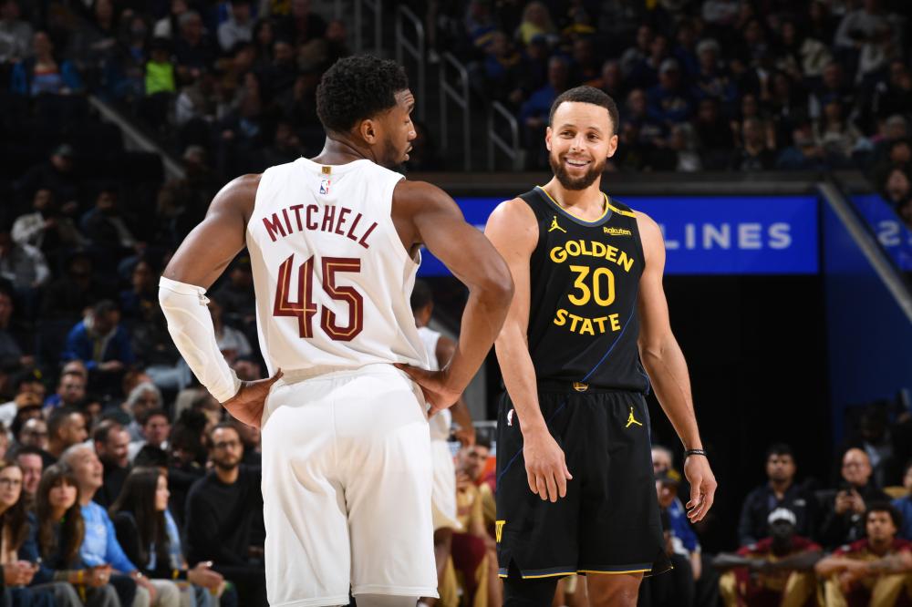 更是中场控 更是中场控